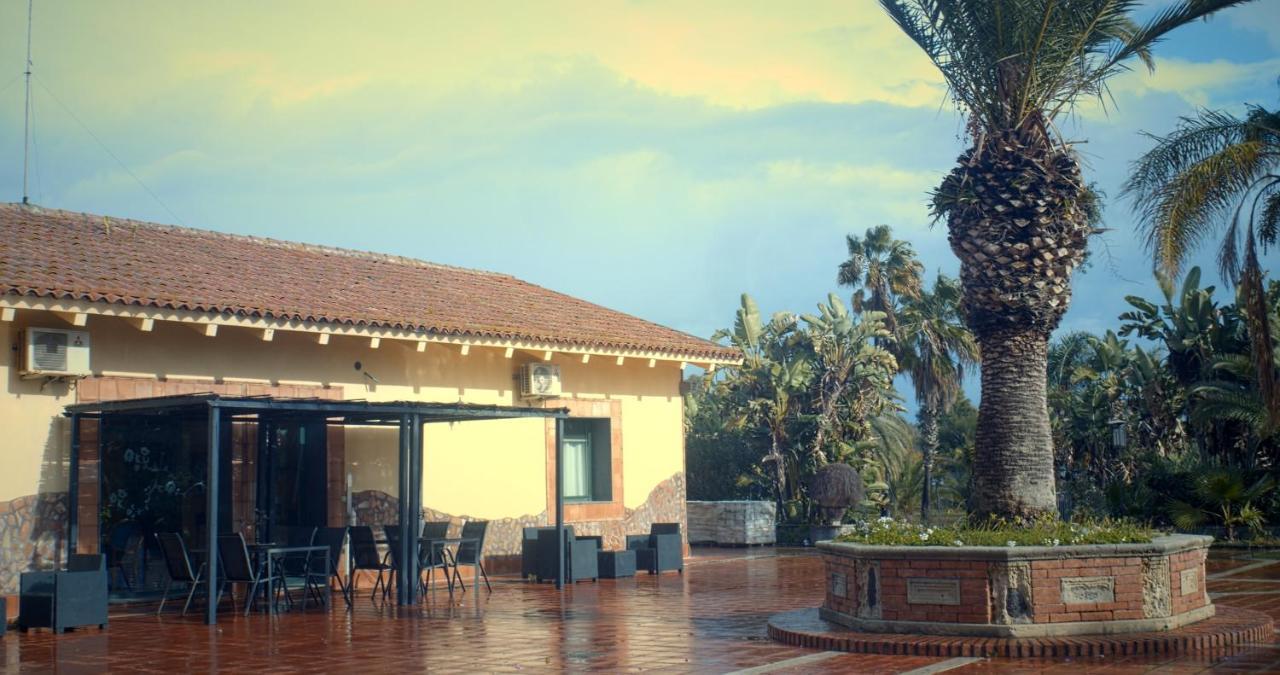 Castello D'Urso Somma B&B Catania Exterior foto